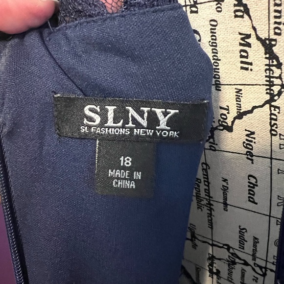 SLNY Plus Sized Tea Length Gown - Picture 9 of 10